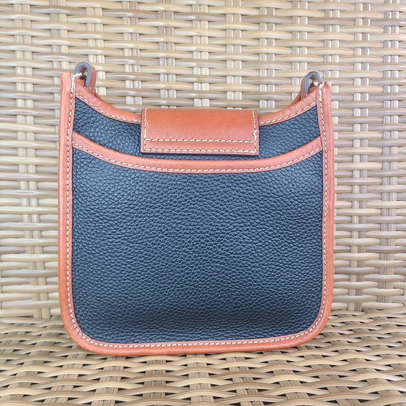 Dooney & Bourke Messenger 20 Turnlock Italian Leather Crossbody Bag Blue Tan - Picture 3 of 16